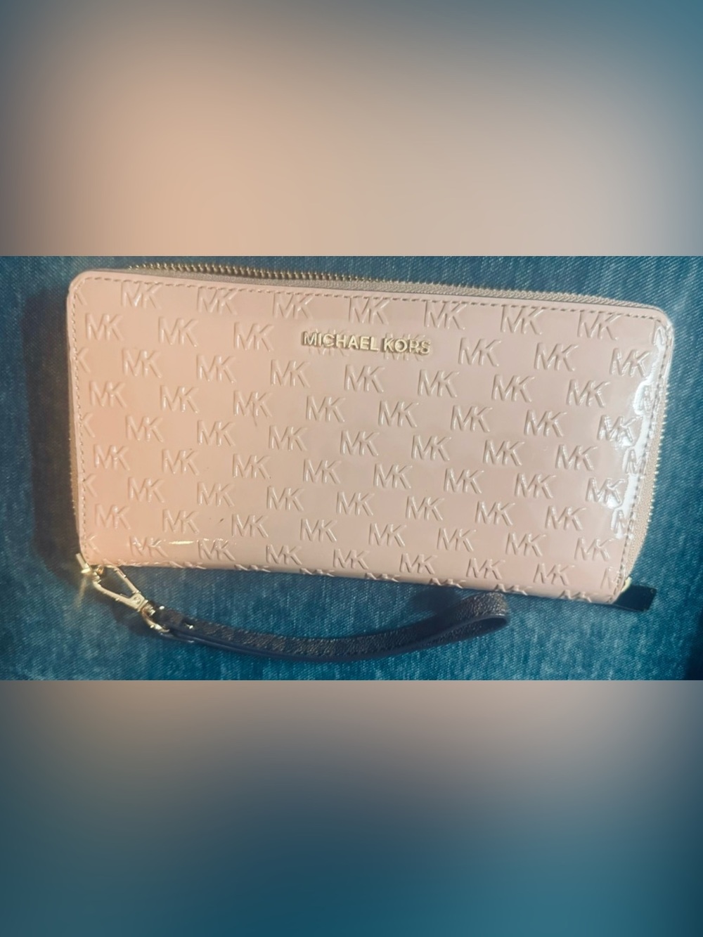 Michael Kors Pale Pink Patent Wristlet Wallet with Gold Logo